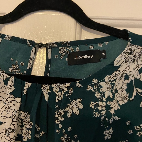 Miss Valley size 12 green and white floral dress - Picture 2 of 5